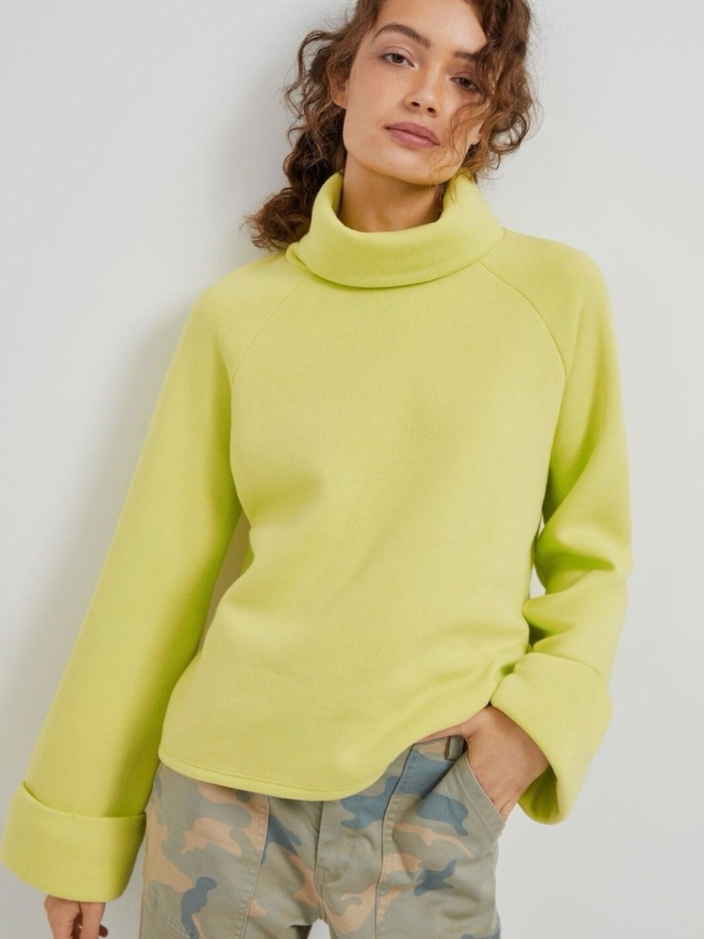 En Elly Green Turtleneck